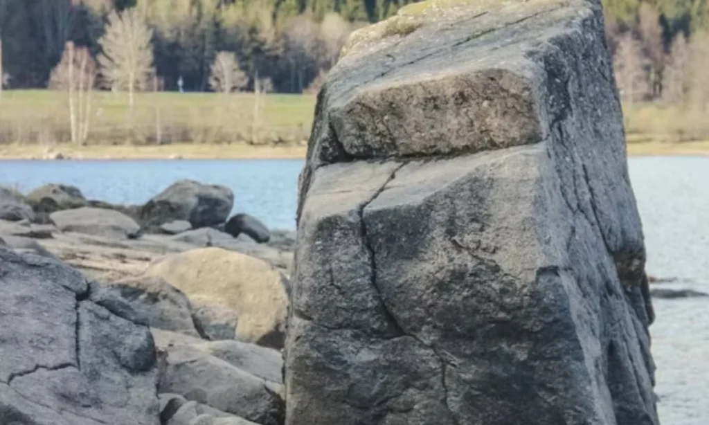 Funny Rock Puns & Stone Jokes That Are Pure Gold